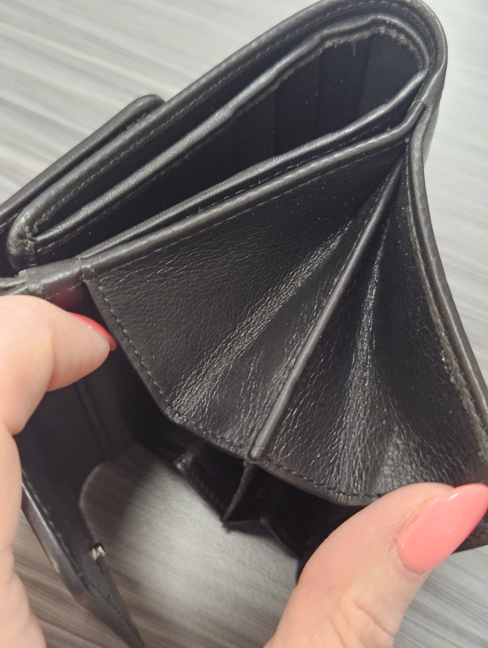 CELINE Portafogli Macadam Blasone Patent Leather Wallet Trifold + Box & Dustbag - Picture 14 of 16